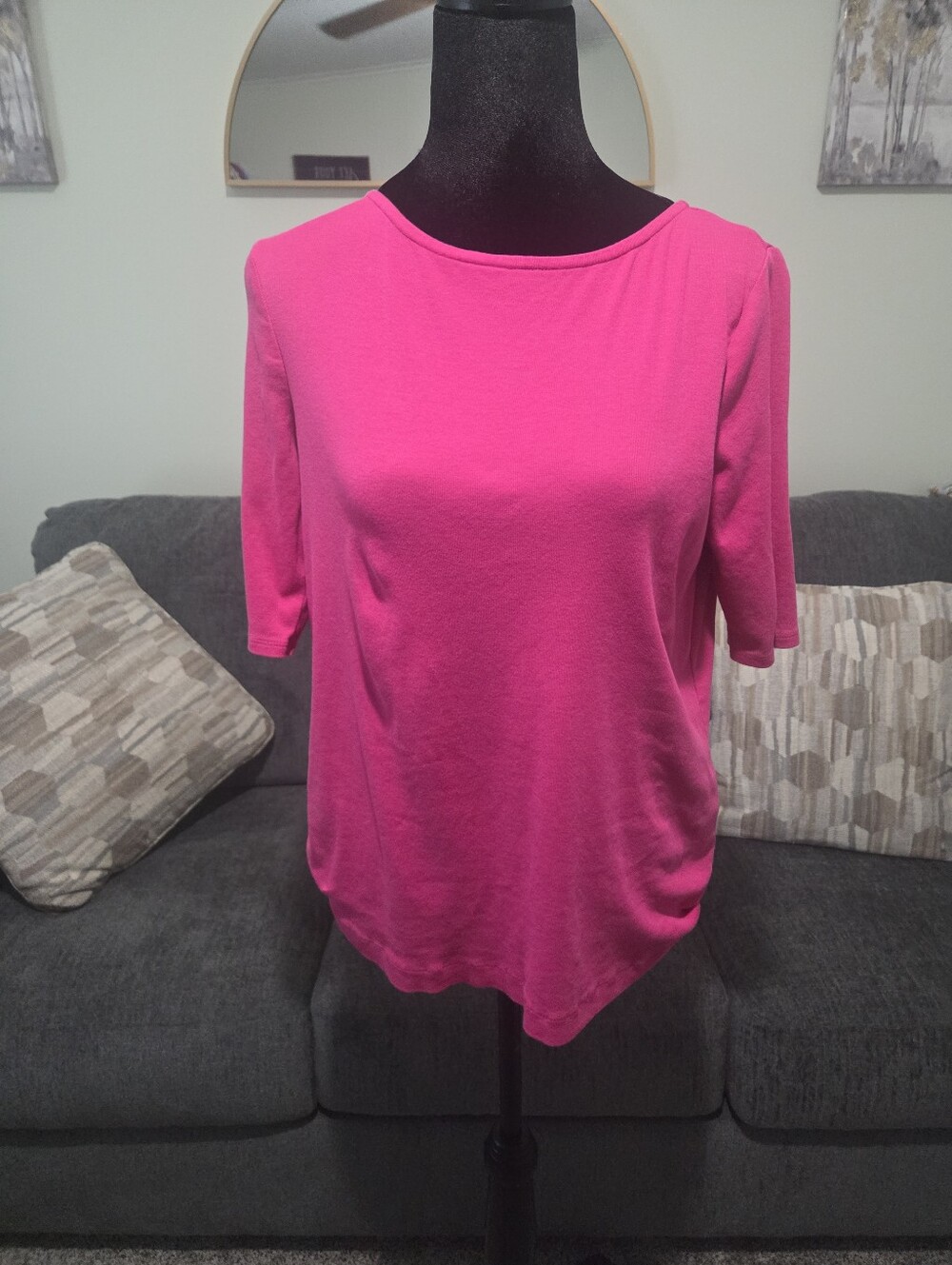 Women’s Classic Short-Sleeve Top in Bright Pink